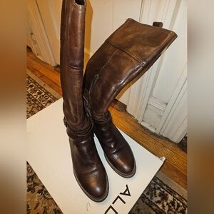 Aldo brown leather knee high boots! Women's size 41